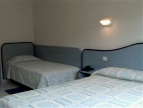 Hotel Le Strasbourg Mulhouse Exteriör bild